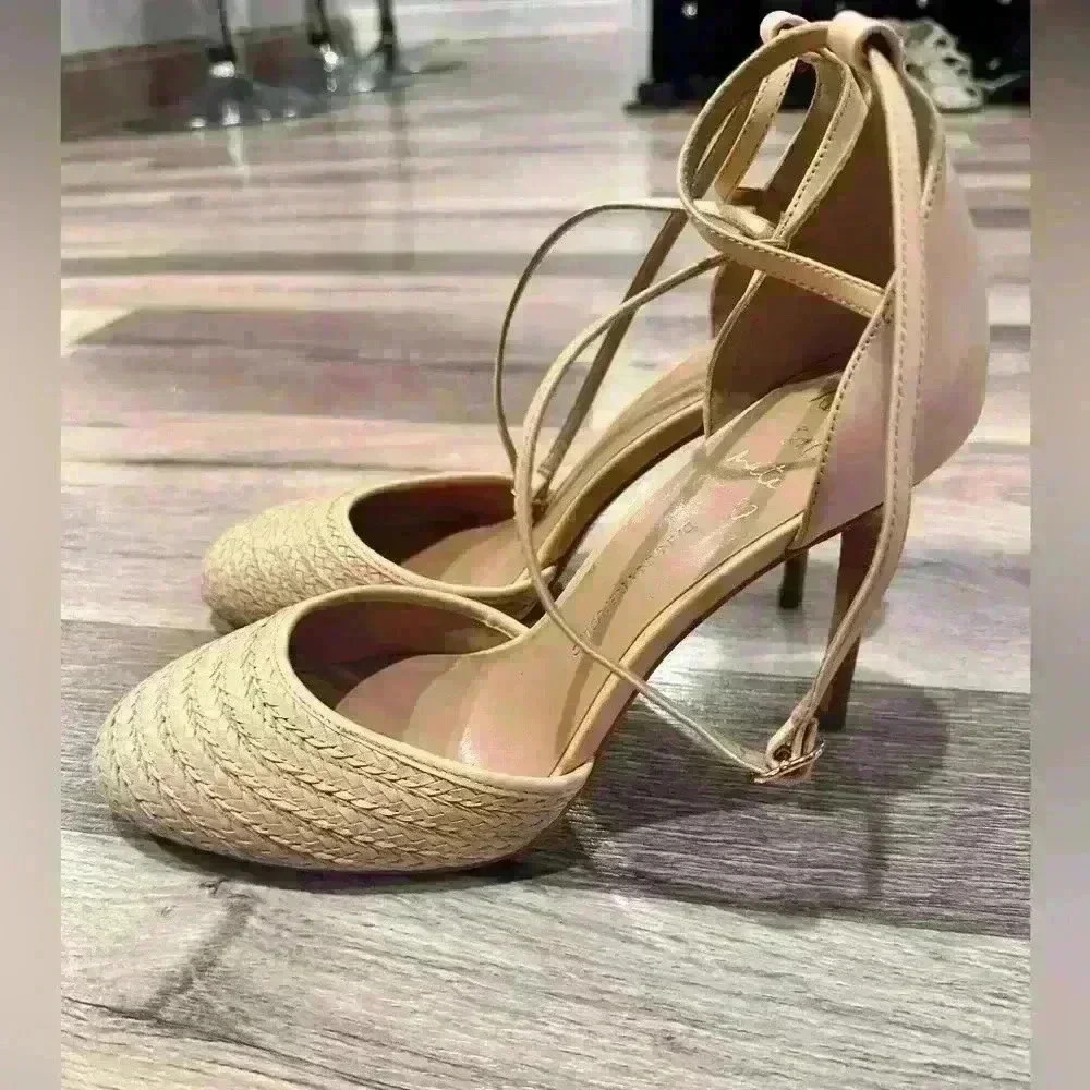 New Banana Republic Pumps Veronica Braided Leather Heels Pumps Size 9.5 - Picture 2 of 6